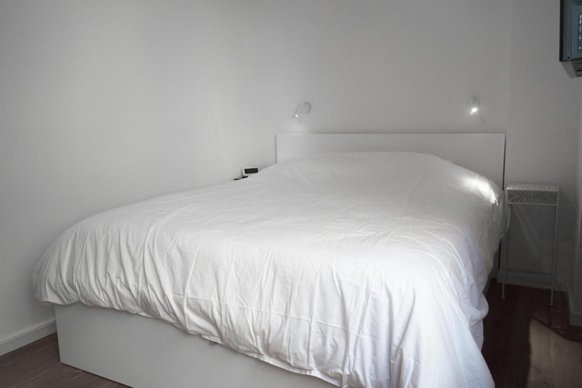 Refined Gordon 1br With Balcony By Feelhome Tel Aviv